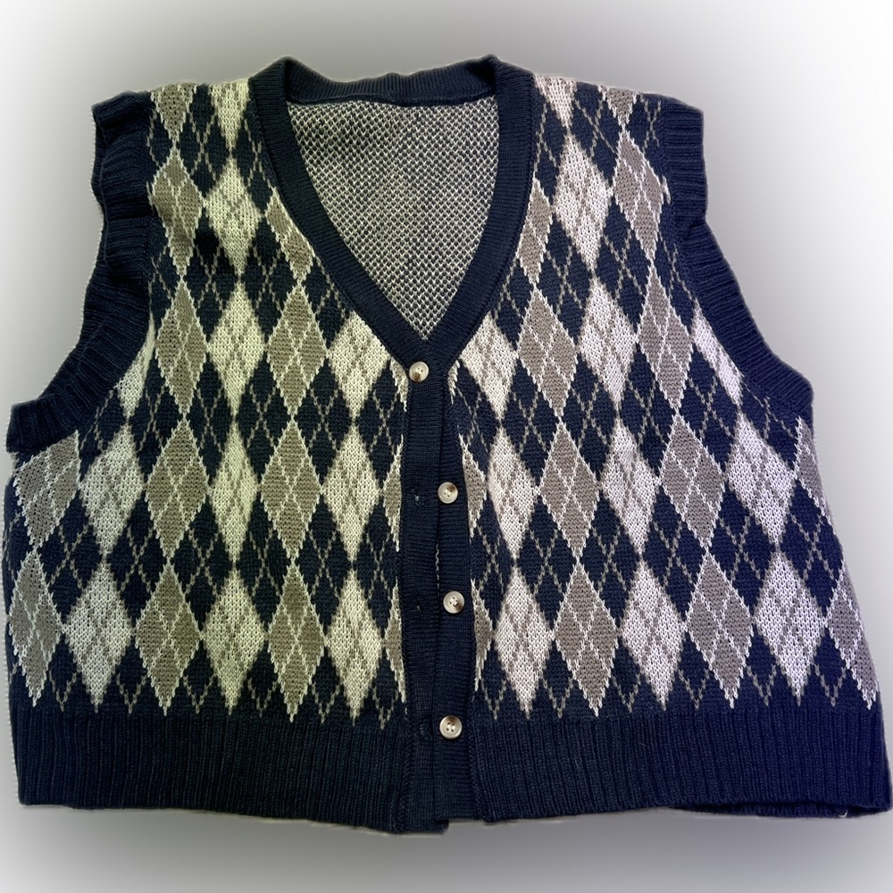 SHEIN Women’s Navy and Gray Argyle Cropped Cardigan
